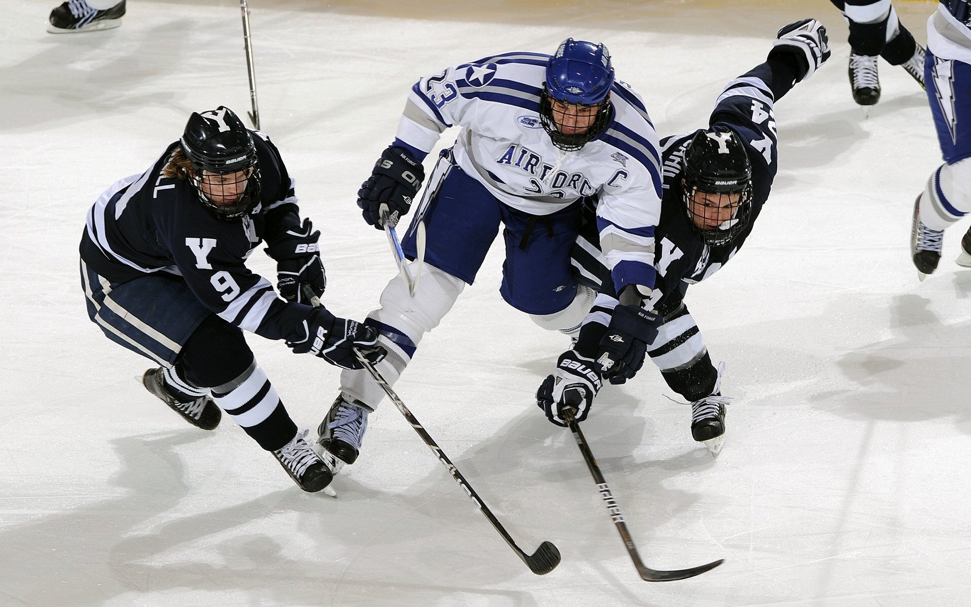 精彩瞬间：场上每一秒都值得回顾！，精彩瞬间啥意思